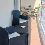 Angiola House 아파트 *